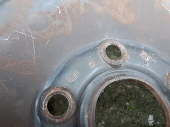 15'' disky 5x112 se zimními 195/65 s pneu Vredstein - 7