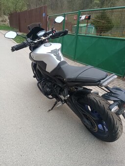 Yamaha MT 09 - 7