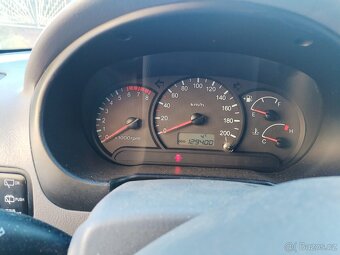 Hyundai Accent 1.3 - 7
