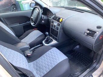 Ford Mondeo MK3 2001 2.0TDDI - 7