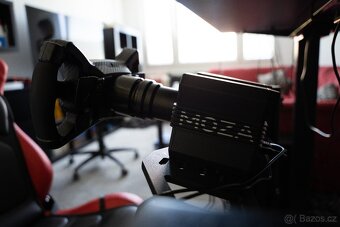 Simracing výbava (MOZA, Fanatec - DD, volant, pedály, ...) - 7