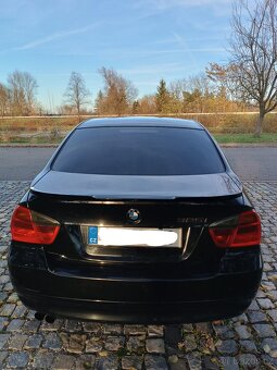 BMW E90 325i Automat - 7