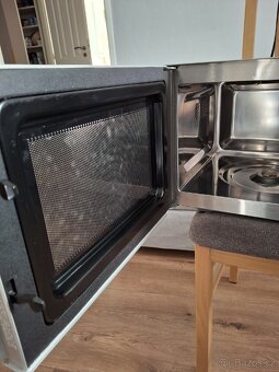 Mikrovlnná trouba s grilem zn. AMICA - 7