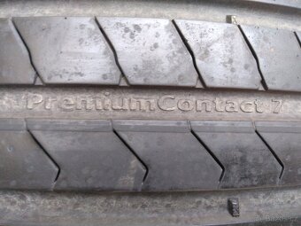 Prodám 2 letní gumy Continental 235/55 R18 DOT 5023 - 7