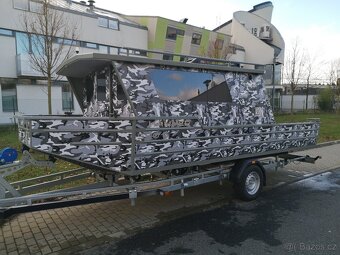 Loď Hammer 590 C - 7