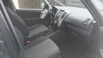 Kia Venga - 7