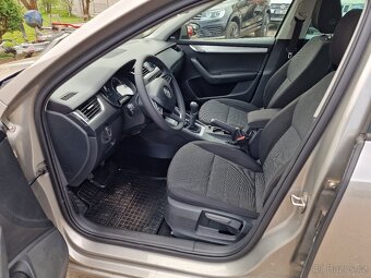 Škoda Octavia 3 Combi 2,0TDI 110KW STYLE VÝHŘEV - 7