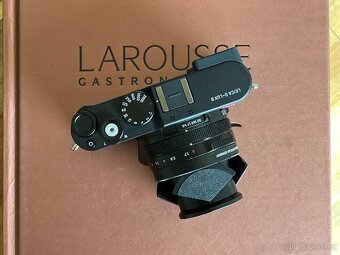 LEICA D-LUX 8 - 7