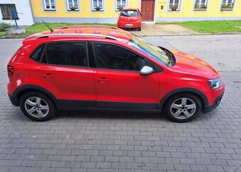 Volkswagen Polo 1,6 TDI CROSS ,,REZERVOVÁNO" nafta manuál - 7