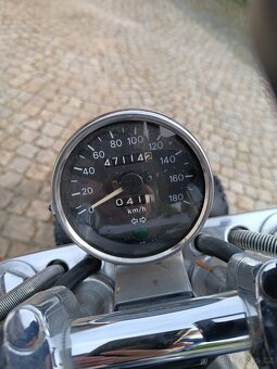 Suzuki Intruder VS 600 - 7