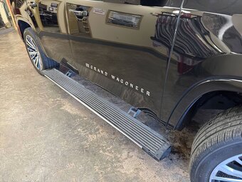 Jeep Grand Wagoneer Series III 2022 - 7