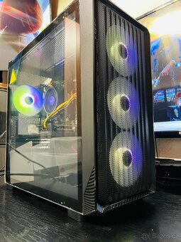 Herní pc Ryzen, 16GB DDR4, 500GB SSD+HDD, RX 470 4GB Win 11 - 7