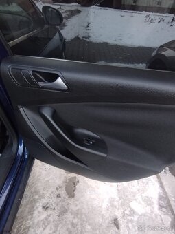 Volkswagen Passat - 7