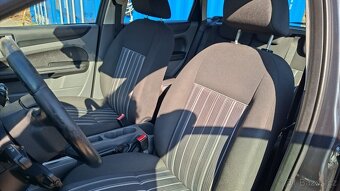 Ford Focus Kombi - 7