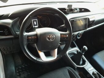 Toyota Hilux - 7
