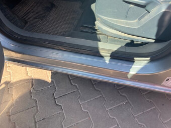 Prodám Ford Galaxy - 7