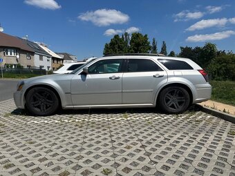 Dodge Magnum r/t V8 5,7L (na opravu/díly) - 7