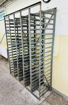 Železný suvný regál 3x - 7