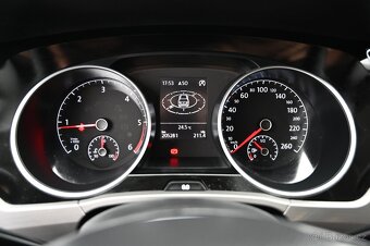 Volkswagen Touran 2.0TDI 110KW 7Míst Comf. 10/16 - 7