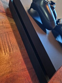 Playstation 4 1TB - 7