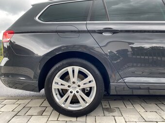 VW Passat B8 Variant 1.6 TDi 88kW DSG ACC CEBIA 1majitel - 7