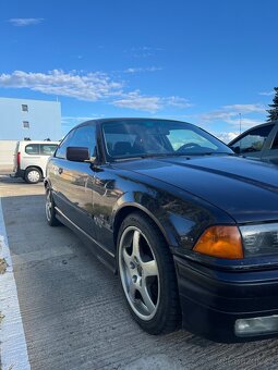 Bmw e36 323i coupe - 7