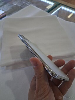 Apple iPhone 11 Pro Max 64GB - 7