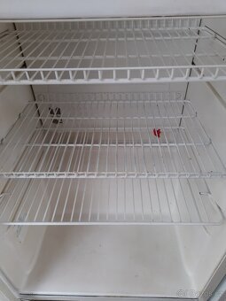 Prosklená lednice na nápoje - 7