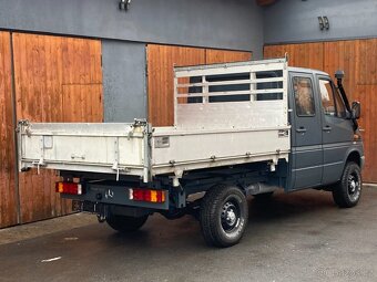 MERCEDES SPRINTER 4x4 2,2CDi DOUBLE CABINE 6míst 3str sklápě - 7