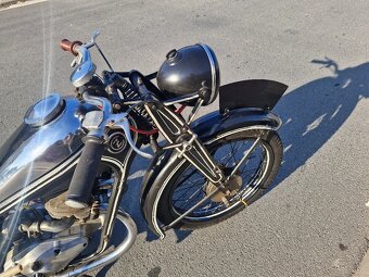 Predvalecna CZ 250 sport. Pojizdna - 7