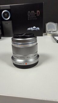 Prodám fotoaparát Olympus OM-D E-M5 Mark III - 7