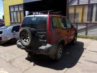 NISSAN TERRANO 2,7 DI + 2,4í - 7