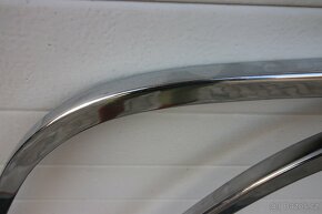 Tatra 603/1 - rámy oken předních dveří - 7