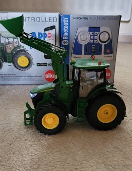 RC traktor Siku Control John Deere 7310R - 7