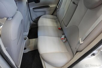 Hyundai Accent 1.4i , 71 kW benzín, 2009 - 7