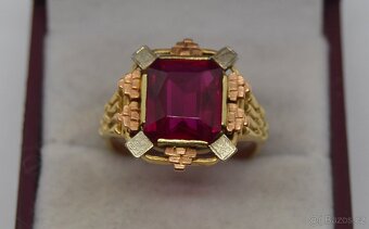Elegantní zlatý prsten - 7