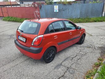 Kia Rio 1.4i 71kw nová STK - 7