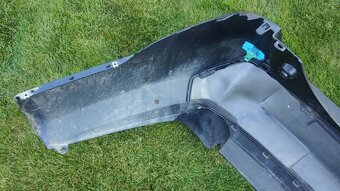 Toyota RAV4 2018 - Zadny naraznik kryt kufra spojler difuzor - 7