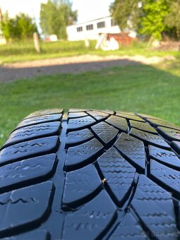 Originál R17 Audi A3 VW Škoda 5x112 zimní pneu 6 mm - 7