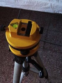 Skládací stativ k geodetickým přístrojům - 7