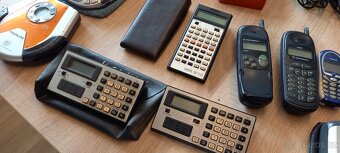 Starožitná stará elektronika telefony walkman atd - 7