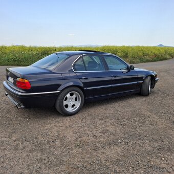 Bmw e38 730i - 7