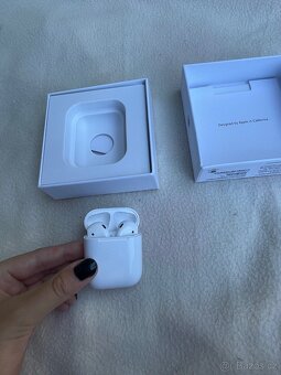 Apple AirPods 2 - 7