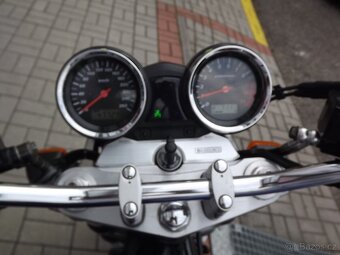 Suzuki GSX 1400 - 7