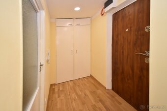 Pronájem bytu 2+1 53 m² Broumov - 7