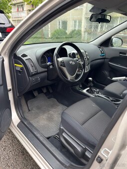 Hyundai i30 1,6l, 2008 Díly - 7