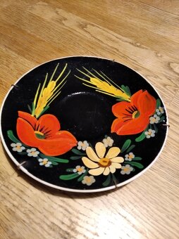 Malovaný retro hrneček s podšálkem - 7