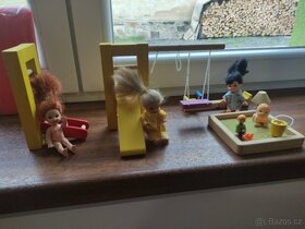 Dřevěný domeček pro panenky - 7