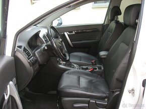 Chevrolet Captiva 2.4i 167PS LT-7 M/T 4x4 - 7