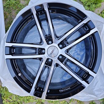 Alu Dezent TZ DARK 8x19 5x112 ET 49, 57.1 senzory SPĚCHÁ - 7